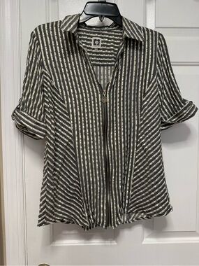 Anne Klein Striped Full Zip Blouse MEDIUM Metallic Gold & Black Classic Chic